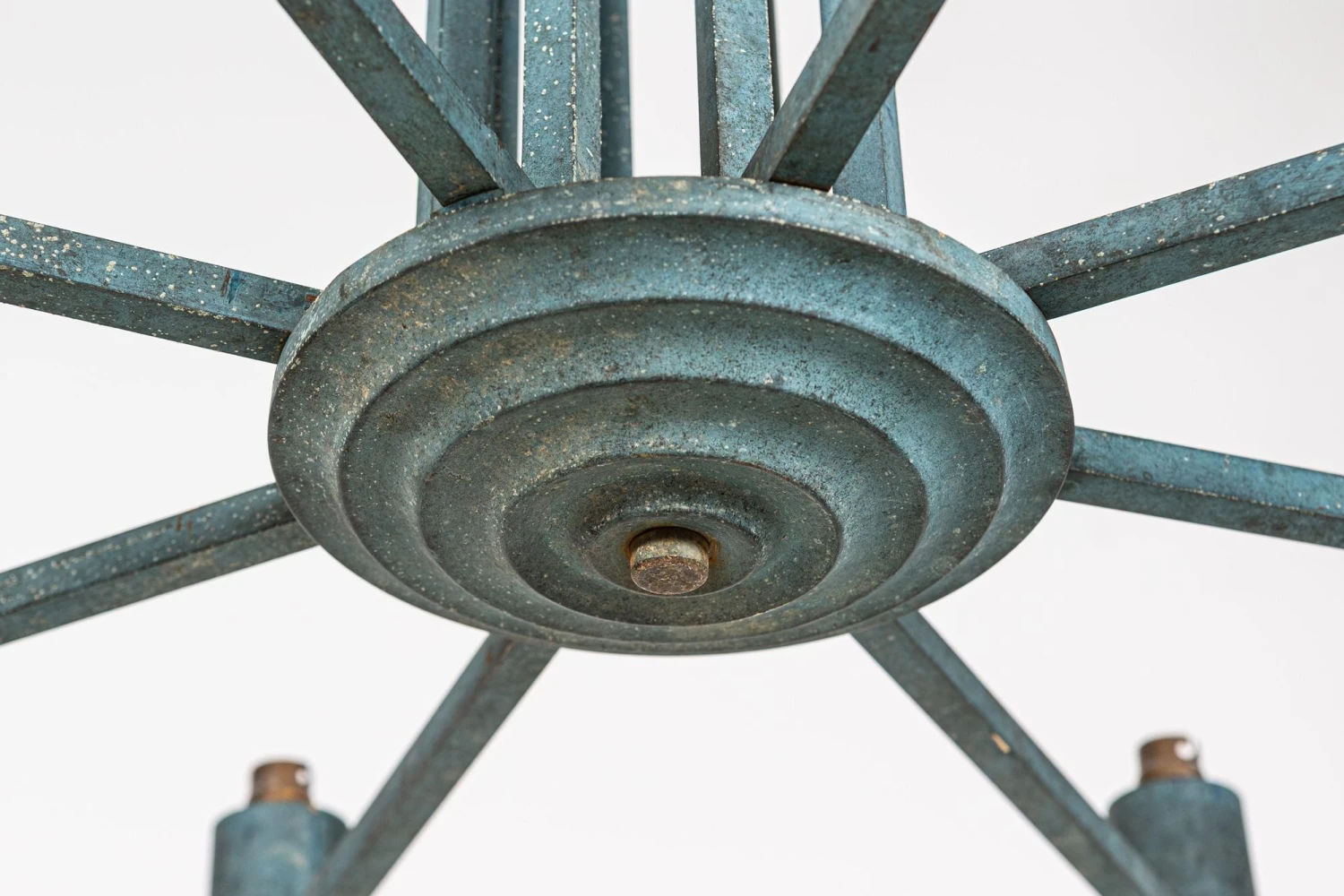 Paris Theatre Verdigris 8arm Brass Chandelier 4 Paris Theatre Verdigris 8arm Brass Chandelier – Image 2