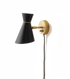Bloom Black Noir Warm White Stripes Wall Lamp By Warm Nordic -Promos Meubles Boutique 4310009 warmnordic lighting bloom walllamp blacknoir master