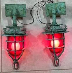 Pair Of Bronze Nautical Marine Scones 19 Pair Of Bronze Nautical Marine Scones -Promos Meubles Boutique 57B0AC32 2B3A 49DC BD5A 88162BCD6054 master