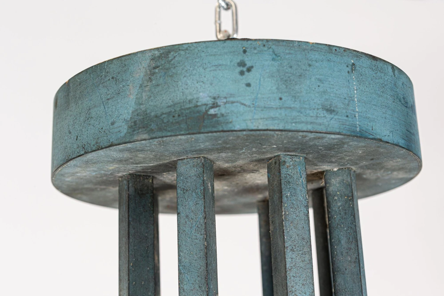 Paris Theatre Verdigris 8arm Brass Chandelier 11 Paris Theatre Verdigris 8arm Brass Chandelier – Image 9