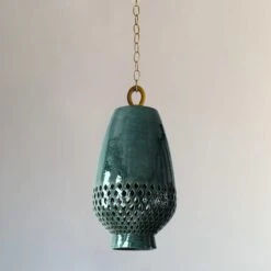 Medium Emerald Ceramic Pendant Light, Brushed Brass Diamantes Atzompa Collection -Promos Meubles Boutique Atzompa Lighting Size B Diamantes Esmalte Verde master