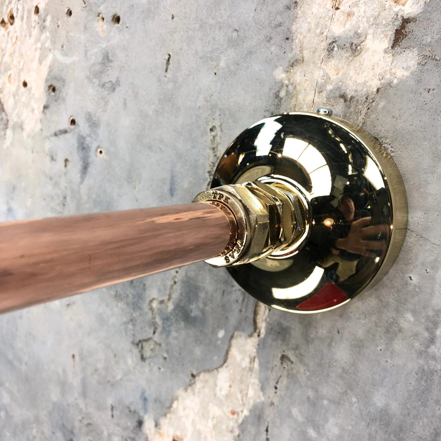 1980 British Army Lamp Shade In Red With Copper Cantilever Wall Lamp Edison Bulb 15 1980 British Army Lamp Shade In Red With Copper Cantilever Wall Lamp Edison Bulb – Image 13