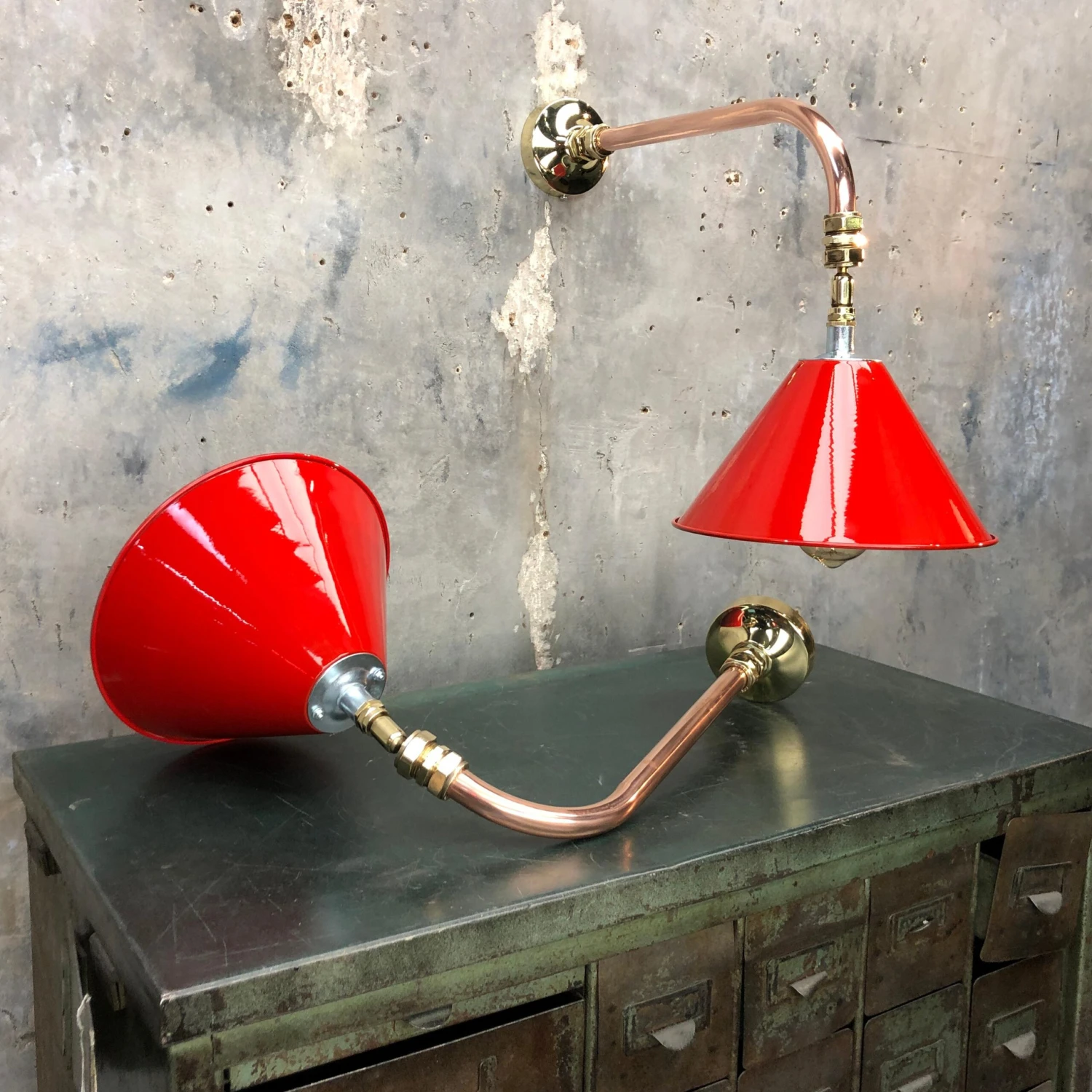 1980 British Army Lamp Shade In Red With Copper Cantilever Wall Lamp Edison Bulb 20 1980 British Army Lamp Shade In Red With Copper Cantilever Wall Lamp Edison Bulb – Image 18