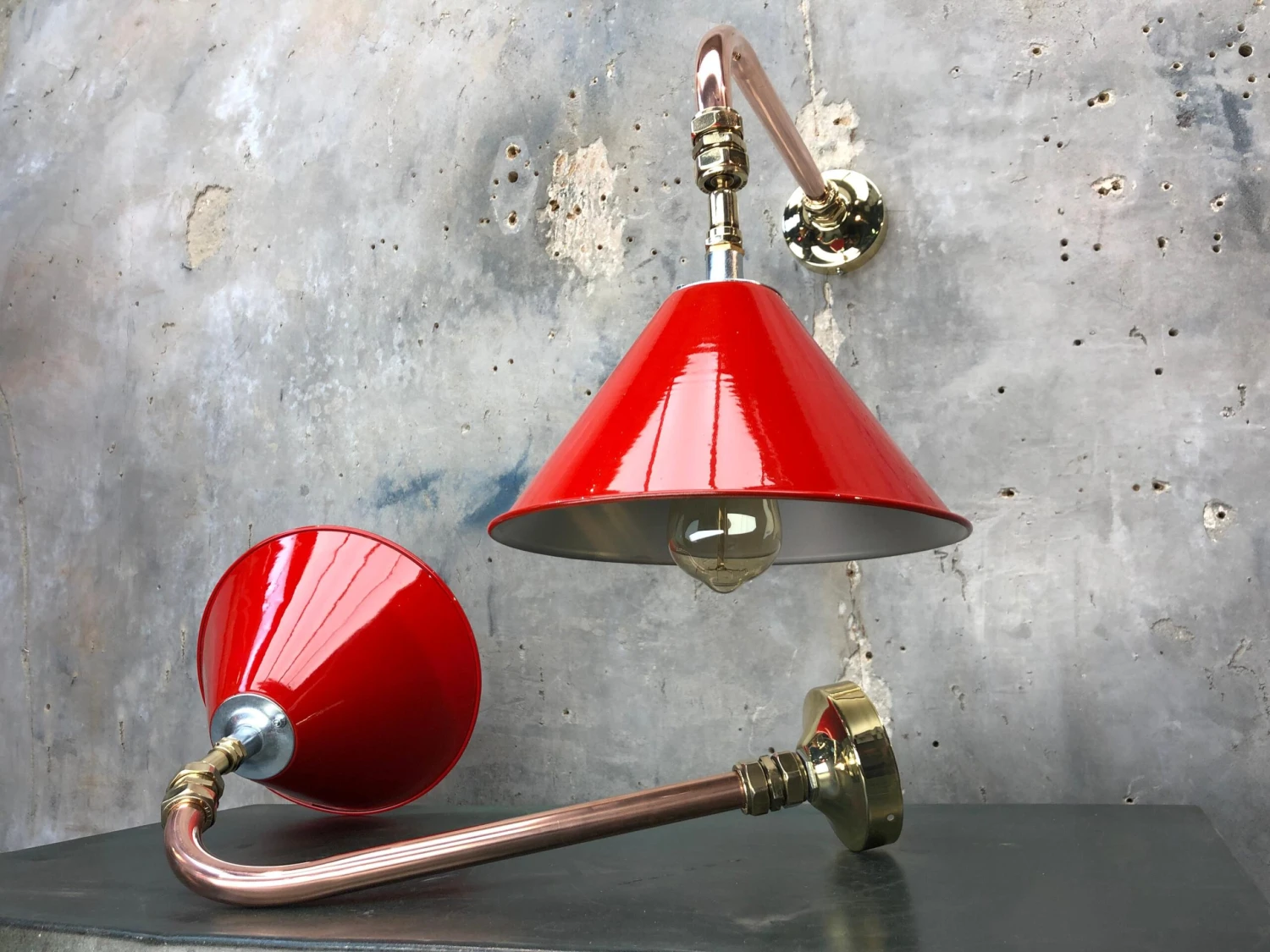 1980 British Army Lamp Shade In Red With Copper Cantilever Wall Lamp Edison Bulb 19 1980 British Army Lamp Shade In Red With Copper Cantilever Wall Lamp Edison Bulb – Image 17