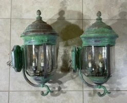 Large Vintage Pair Of Handcrafted Wall-Mounted Copper-Brass Lantern -Promos Meubles Boutique IMG 3091 master