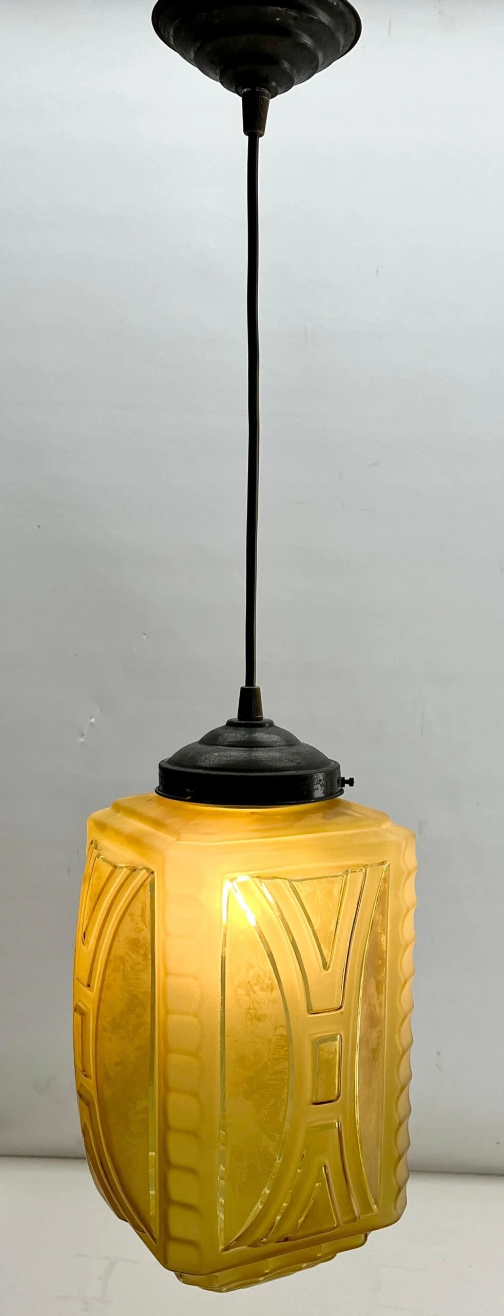 Art Deco Ceiling Lamp, Belgium Glass Shade Scailmont, 1930s 8 Art Deco Ceiling Lamp, Belgium Glass Shade Scailmont, 1930s – Image 6