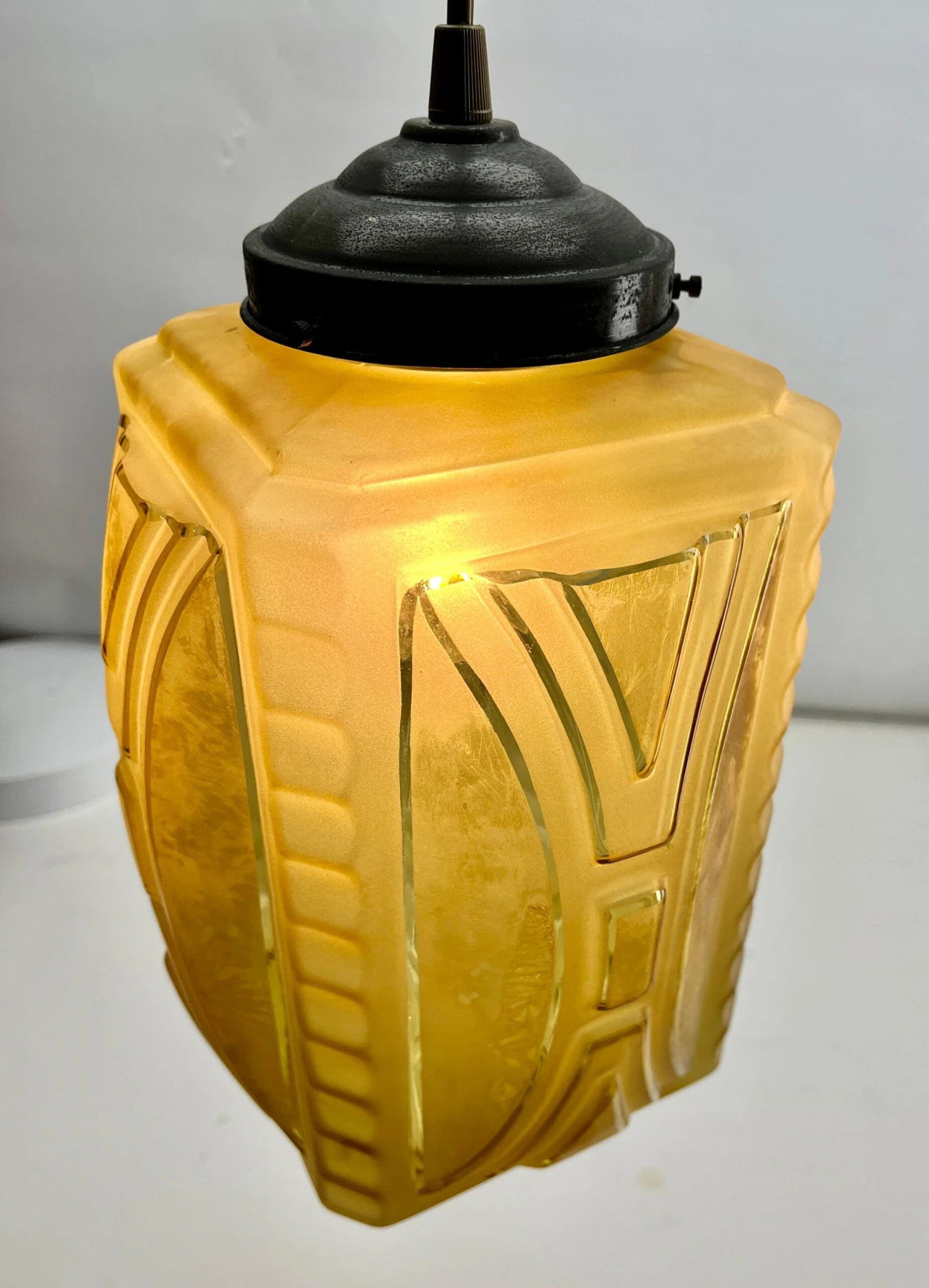 Art Deco Ceiling Lamp, Belgium Glass Shade Scailmont, 1930s 7 Art Deco Ceiling Lamp, Belgium Glass Shade Scailmont, 1930s – Image 5