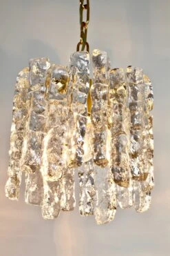 Mid-Century Kalmar Ice Crystal Glass And Brass Pendant Light Or Chandelier 1960s -Promos Meubles Boutique IMG 4675 master