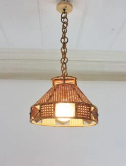 Italian Modern Wicker Wire Rattan Pendant Hanging Lights With Glass Accent, Pair 28 Italian Modern Wicker Wire Rattan Pendant Hanging Lights With Glass Accent, Pair -Promos Meubles Boutique IMG 6060 2 master