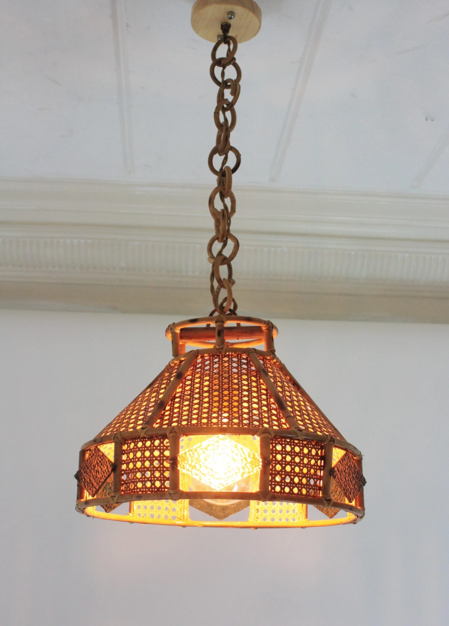 Italian Modern Wicker Wire Rattan Pendant Hanging Lights With Glass Accent, Pair 16 Italian Modern Wicker Wire Rattan Pendant Hanging Lights With Glass Accent, Pair â Image 14