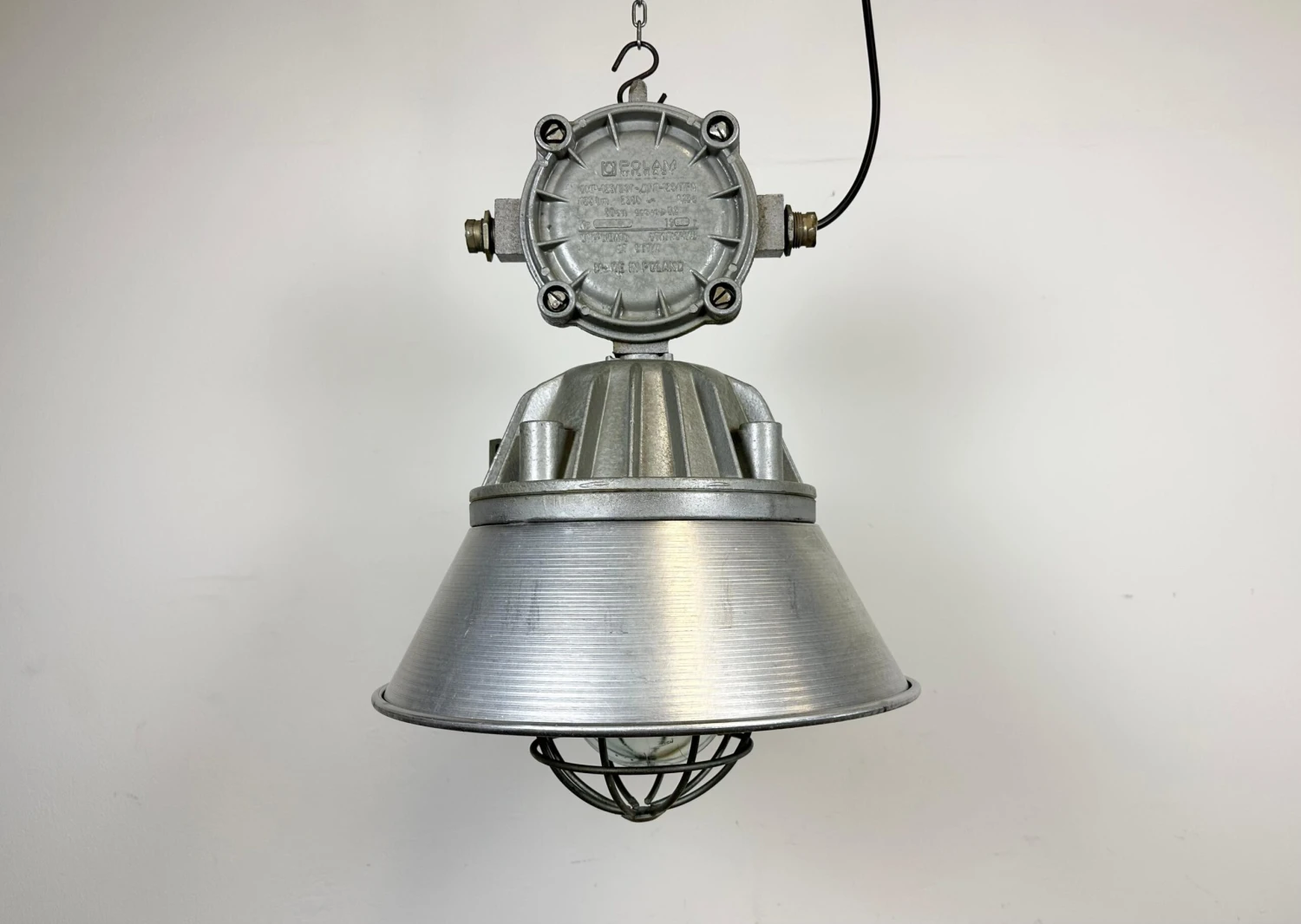 Large Industrial Cast Aluminium Cage Pendant Light From Polam Wilkasy, 1970s 4 Large Industrial Cast Aluminium Cage Pendant Light From Polam Wilkasy, 1970s â Image 2