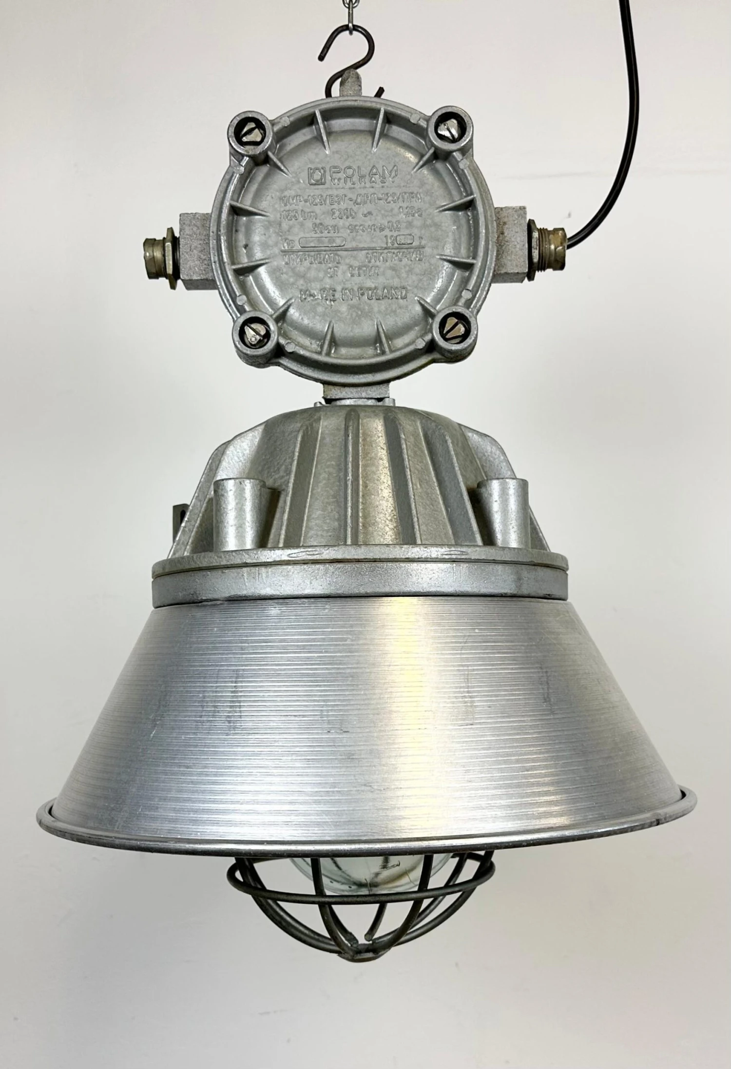 Large Industrial Cast Aluminium Cage Pendant Light From Polam Wilkasy, 1970s 6 Large Industrial Cast Aluminium Cage Pendant Light From Polam Wilkasy, 1970s â Image 4