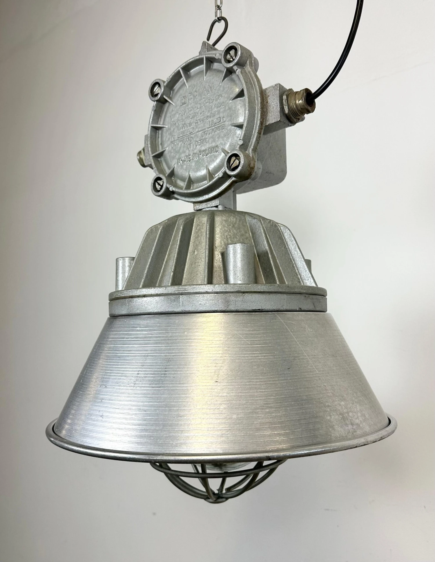 Large Industrial Cast Aluminium Cage Pendant Light From Polam Wilkasy, 1970s 9 Large Industrial Cast Aluminium Cage Pendant Light From Polam Wilkasy, 1970s â Image 7