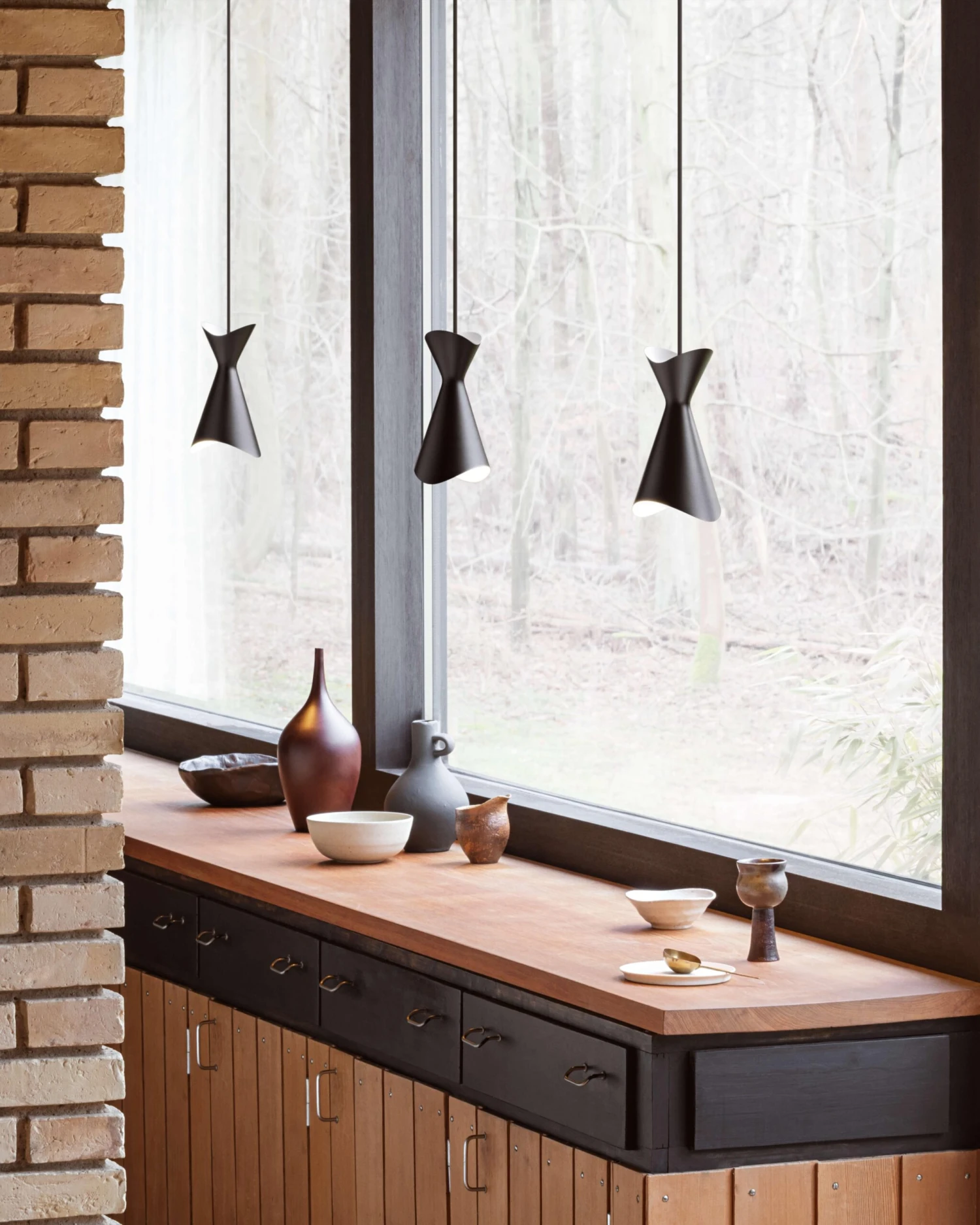 Contemporary Pendant Lamp 'Ninotchka 425' By Lyfa, Black 8 Contemporary Pendant Lamp 'Ninotchka 425' By Lyfa, Black – Image 6