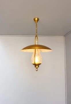 3 Fine French Hanging Bronze And "Craquelé" Glass Lanterns By Jean Perzel -Promos Meubles Boutique Paire de lanternes rustiques Perzel modele 824 GM12 master