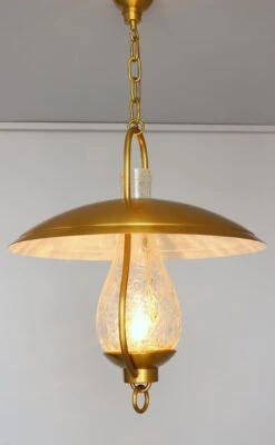 3 Fine French Hanging Bronze And "Craquelé" Glass Lanterns By Jean Perzel -Promos Meubles Boutique Paire de lanternes rustiques Perzel modele 824 GM13 master