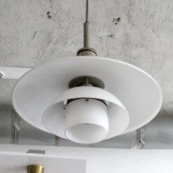 Poul Henningsen, PH 4½/4 Pendant Light -Promos Meubles Boutique Poul Henningsen 4 5 4 4 master