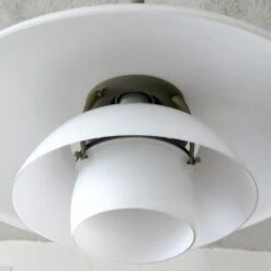 Poul Henningsen, PH 4½/4 Pendant Light -Promos Meubles Boutique Poul Henningsen 4 5 4 7 master