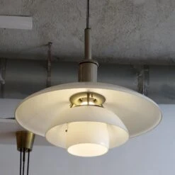 Poul Henningsen, PH 4½/4 Pendant Light -Promos Meubles Boutique Poul Henningsen 4 5 4 9 master
