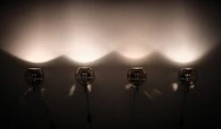 RAAK Globe Wall Lamps By Frank Ligtelijn Holland 1975 -Promos Meubles Boutique Raak wandbolletje x4 203129 master