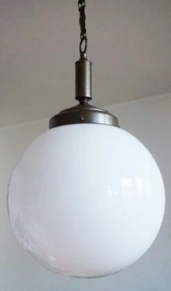 Set Of Three Italian Art Deco Large Hand Blown Opaline Glass Pendants, 1930s -Promos Meubles Boutique Set 2 3 master