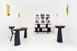 Takosu Mega Wall Lamp Brushed Brass Sconce Designed By Victoria Magniant -Promos Meubles Boutique Victoria Magniant sans porte Grande master