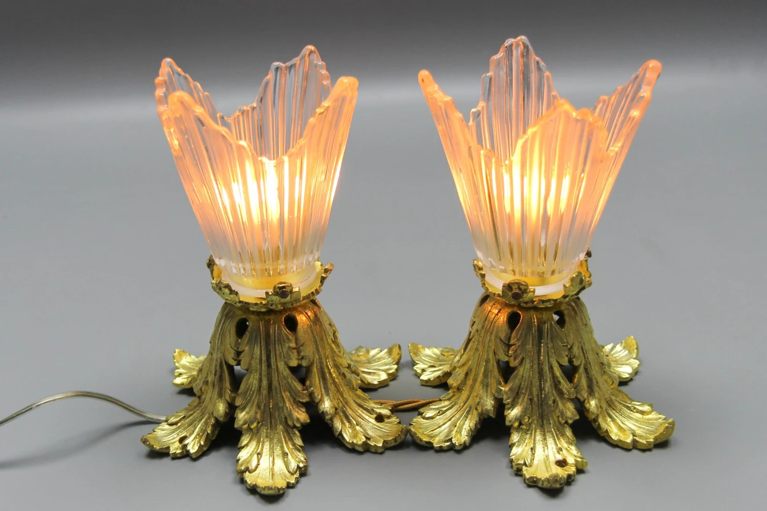 Pair Of French Art Deco Gilt Bronze And Clear Glass Ceiling Lights, 1920s 6 Pair Of French Art Deco Gilt Bronze And Clear Glass Ceiling Lights, 1920s â Image 4