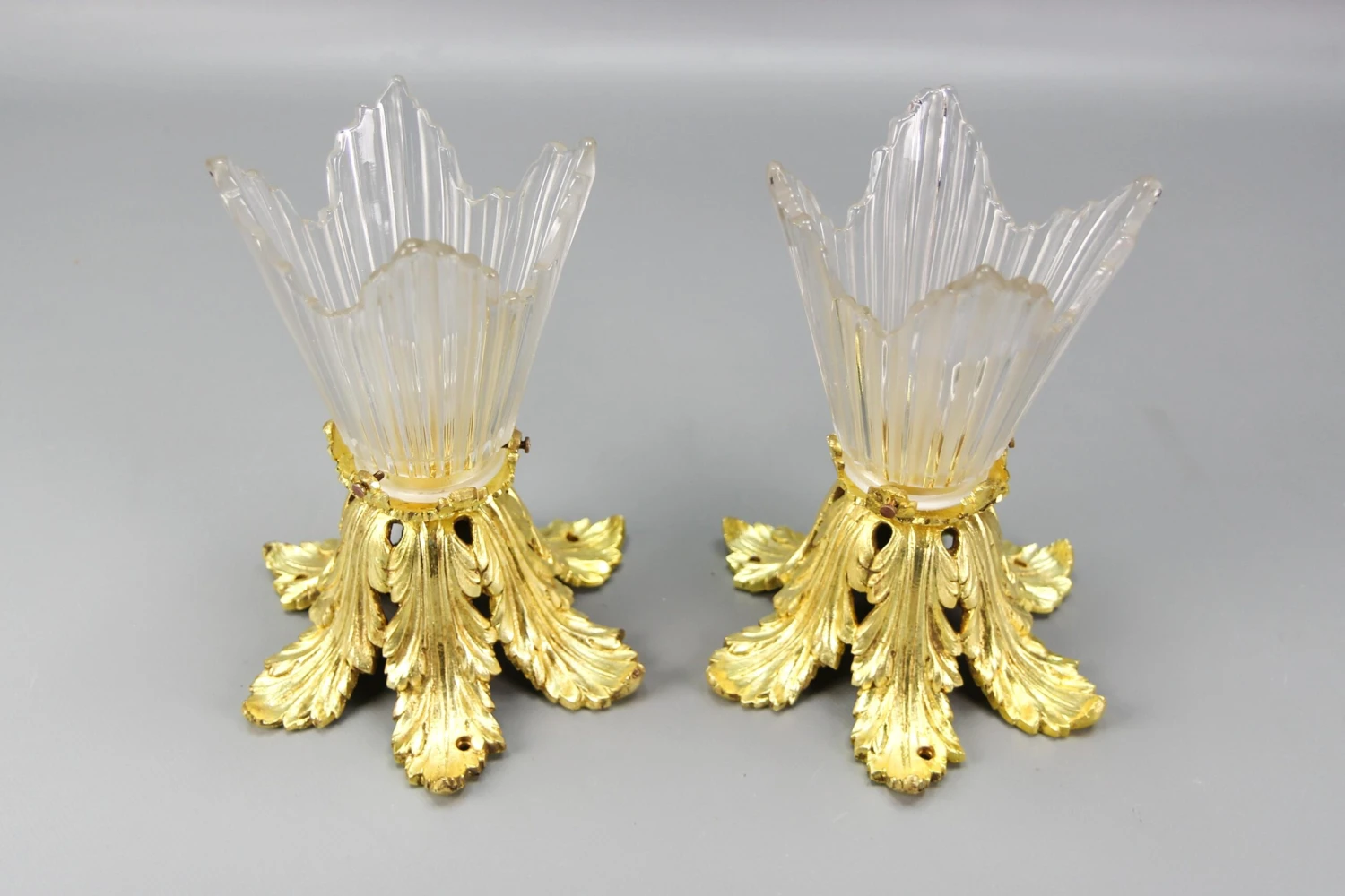 Pair Of French Art Deco Gilt Bronze And Clear Glass Ceiling Lights, 1920s 11 Pair Of French Art Deco Gilt Bronze And Clear Glass Ceiling Lights, 1920s â Image 9