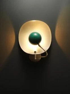 JENNY Large Wall Light Or Sconce In Enamel & Brass By Blueprint Lighting -Promos Meubles Boutique i0UXE30g master