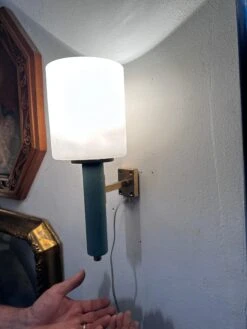 1960 Three Stilnovo Style Mid-Century Modern Brass Italian Wall Sconces -Promos Meubles Boutique mobilejpegupload 1686810149556 master