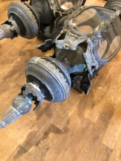 Pair Of Large Antique Bronze And Iron Lanterns -Promos Meubles Boutique mobilejpegupload C4782FB467194B439FF9F92BFA787E01 master