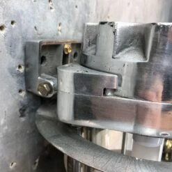 Vintage Industrial Wall Mounted Flameproof Led Aluminum Striplight With Cage -Promos Meubles Boutique retro industrial Aluminium Wall Striplight cage 16 master